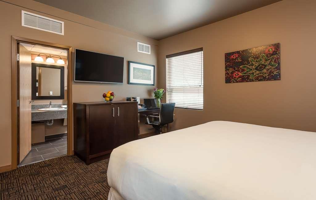Podollan Inn - Fort Mcmurray Room photo